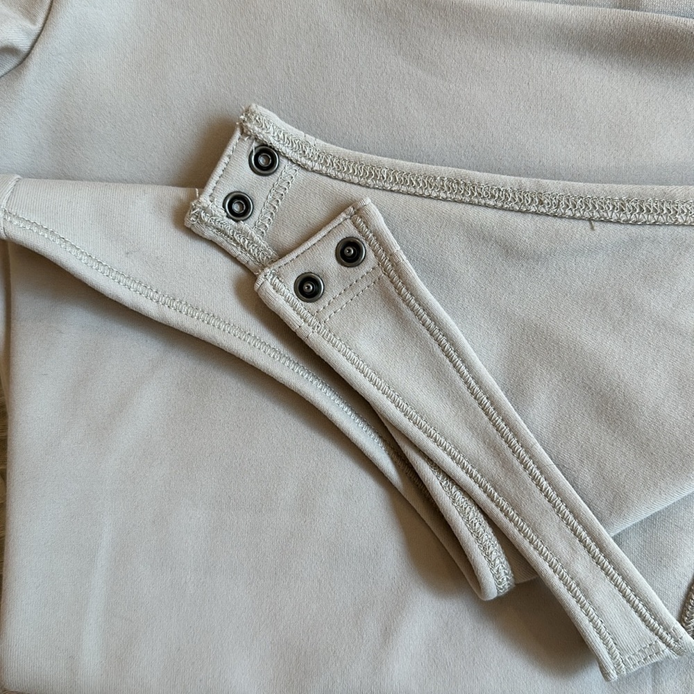 Abercrombie & Fitch square/scoop bodysuit. Taupe Size M. NWT. - Picture 3 of 3